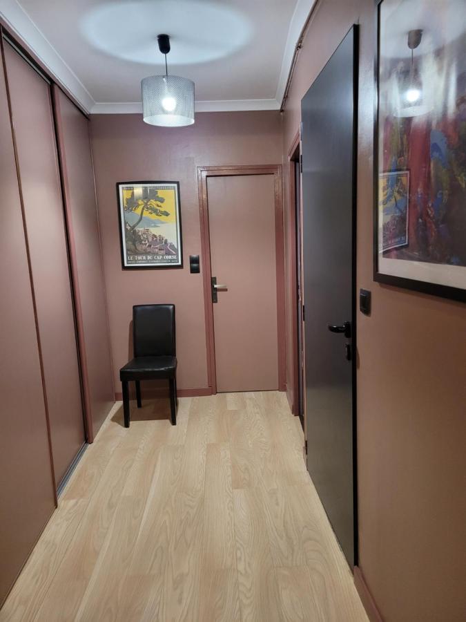 Confortable Appart 1Er Etage Centre Ville Netflix ベジエ エクステリア 写真